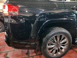 تۆیۆتا لاند کروزەر